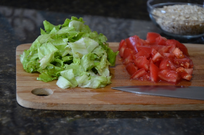 post-workout meal - tomato and lettuce