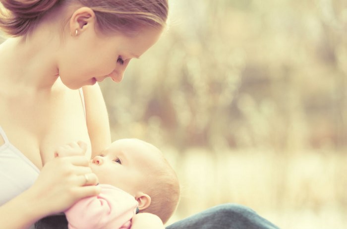 mom-breastfeeding-trends-2016
