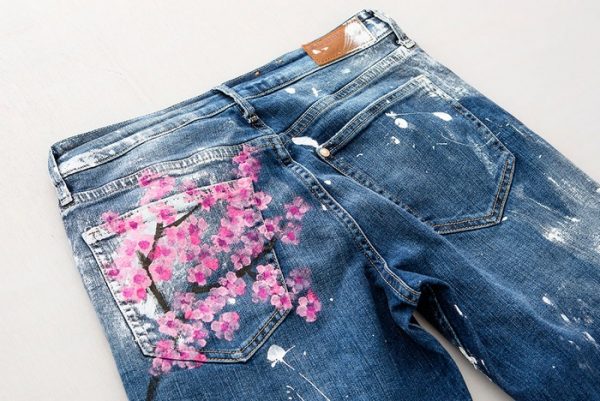 Fashion DIY: Transform Your Old Jeans Into Cute Cherry Blossom ...