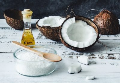 A Guide to the Skin Benefits of Coconut Oil