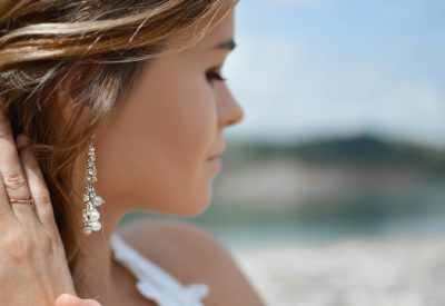 Guide to Choosing the Right Earrings for Women