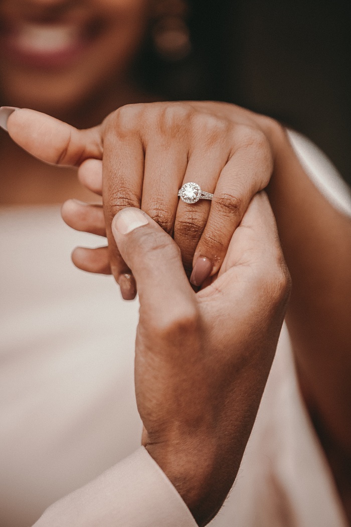 Ultimate Guide to Choose Your Engagement Rings this Summer